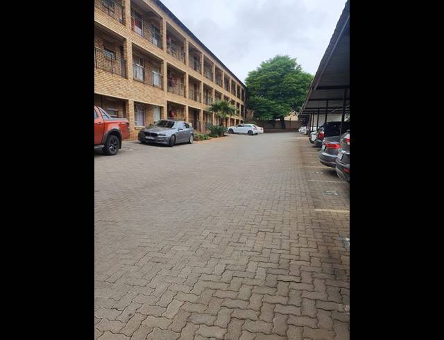 2 BEDROOM APARTMENT FOR SALE IN FLORIDA